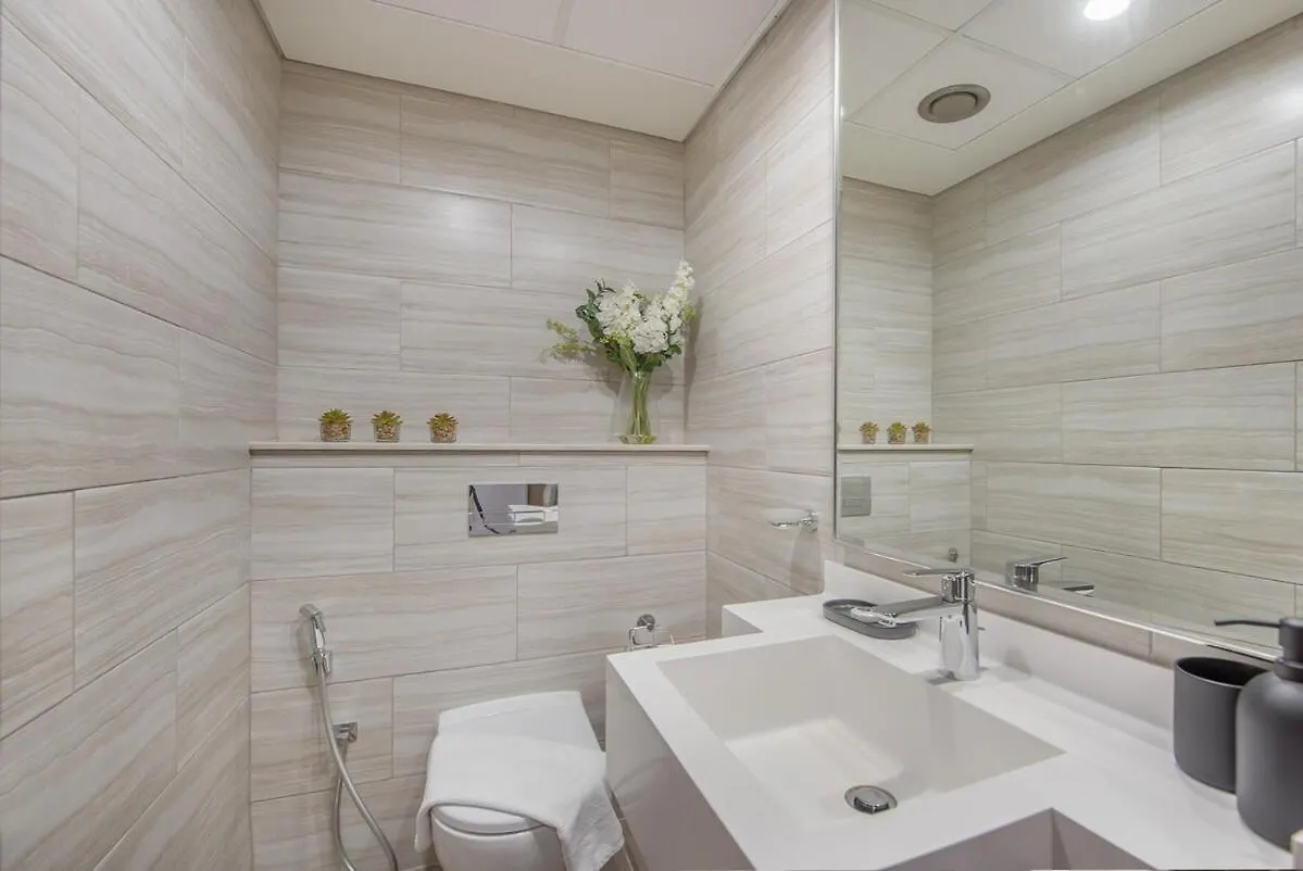 Warm 1-Bedroom Family-Friendly Aparment In Jlt Dubai United Arab Emirates