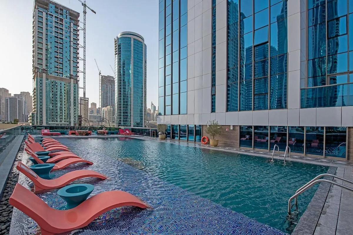Semesterbostad Warm 1-Bedroom Family-Friendly Aparment In Jlt Dubai